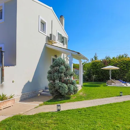 Teresa Villa Roda (Corfu)